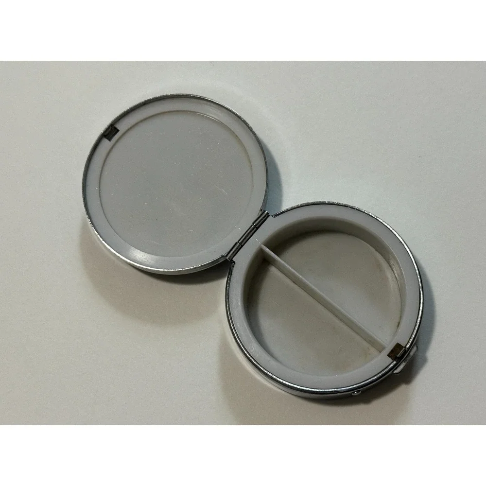 Beautiful Authentic‎ Brighton Black spiral heart push button round jewelry case